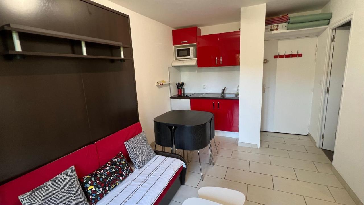 Appartement 2 Pieces Rez-De-Jardin A 2 Pas De La Plage Et De La Thalasso Cabourg Kültér fotó